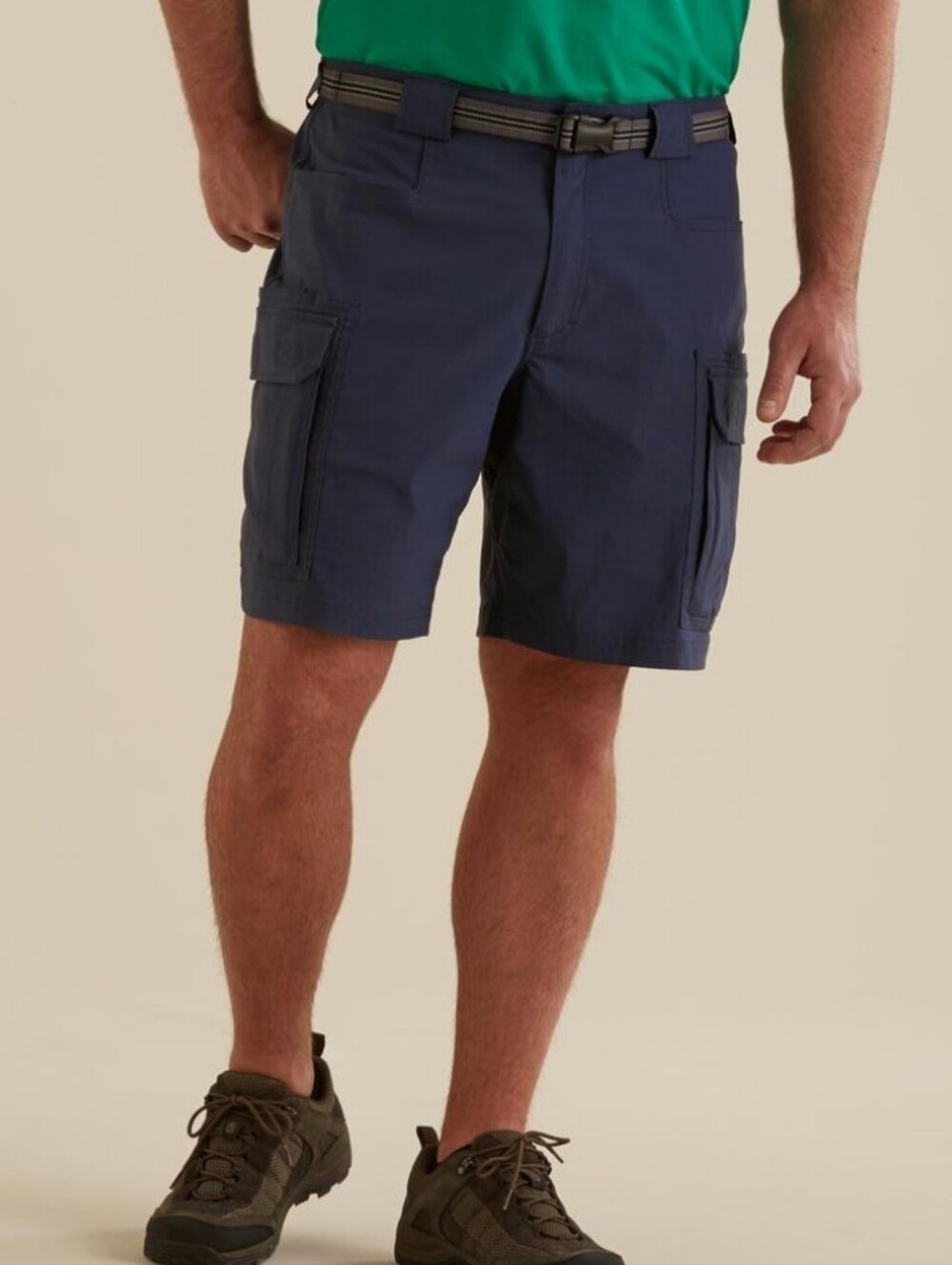 Duluth Trading Cargo 9" Shorts In Navy Size 40